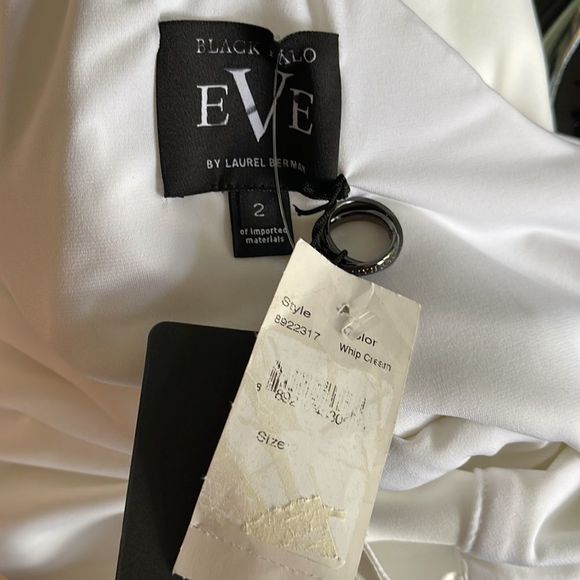 NWT Black Halo Cadencia One Shoulder Gown$575 - Picture 9 of 10